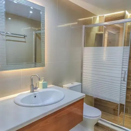 Renovated 2 -platanias *